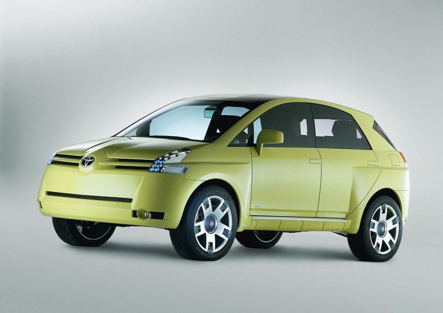  Toyota UUV 2002 года  (фото 1 из 7)